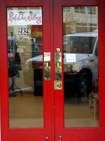 red door gallery closing